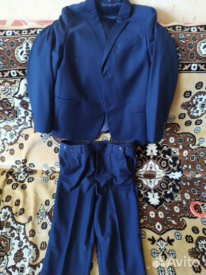 Костюм школьный