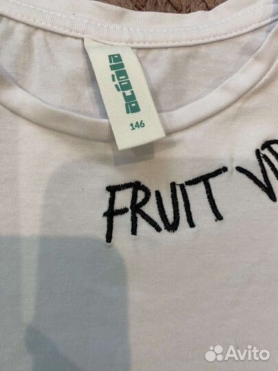 Комплект вещей на девочку 134-140