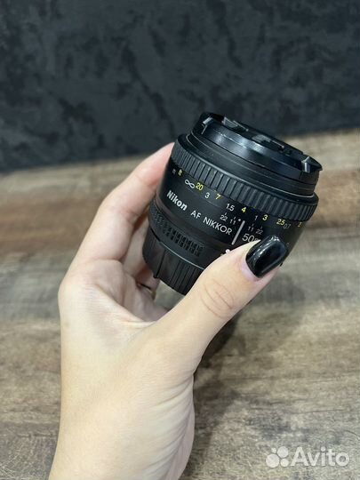 Объектив Nikon 50mm f/1.8D AF Nikkor