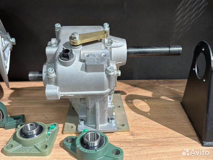 Реверс редуктор для мото буксировщика