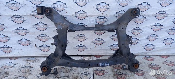 Балка задняя Nissan Gloria HY34 VQ30DET 2000