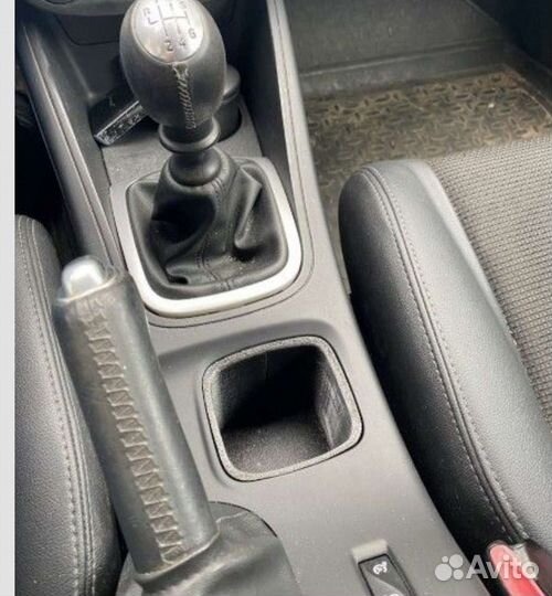 Подстаканник Renault Megane 3