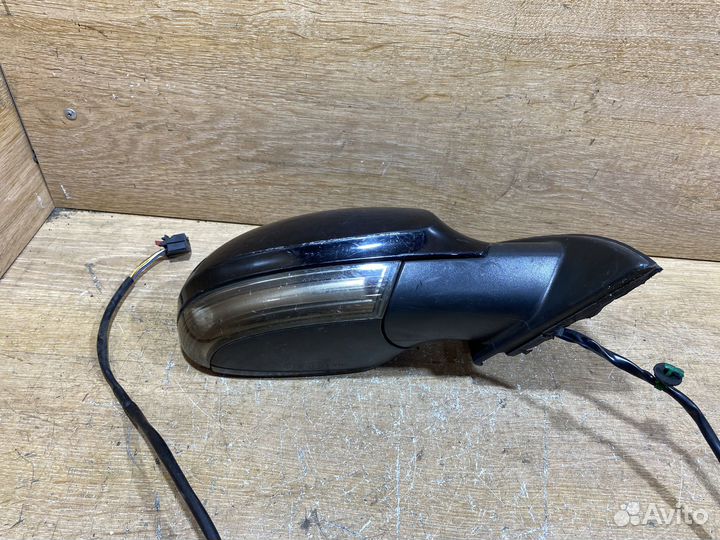 Зеркало правое Volkswagen Passat B6 Арт. 7721661