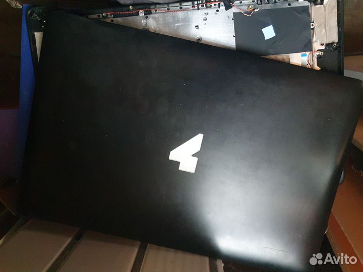 Ноутбук на запчасти