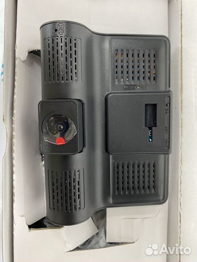 Видеорегистратор для автомобиля с 3 камерами