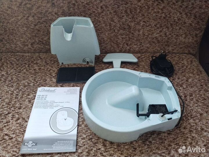 Фонтан поилка для кошек