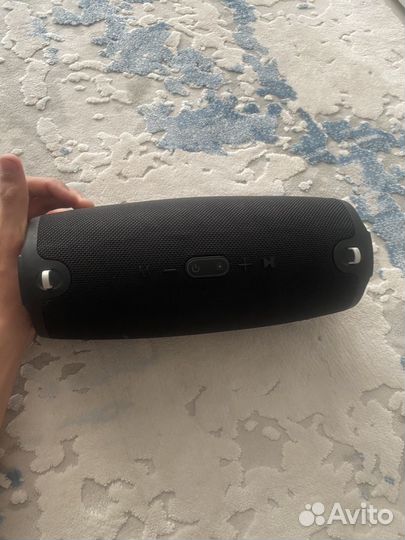 Колонка с подсветкой типо jbl xtreme