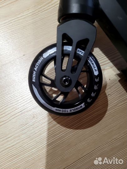 Трюковой самокат