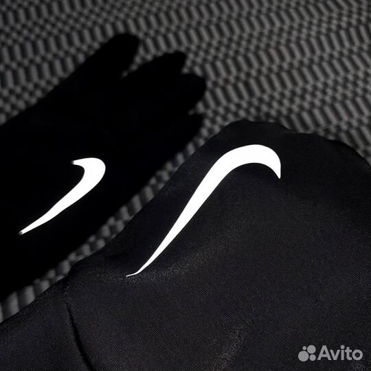 Перчатки Nike на зиму