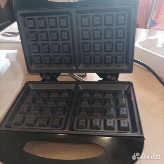 Вафельница новая