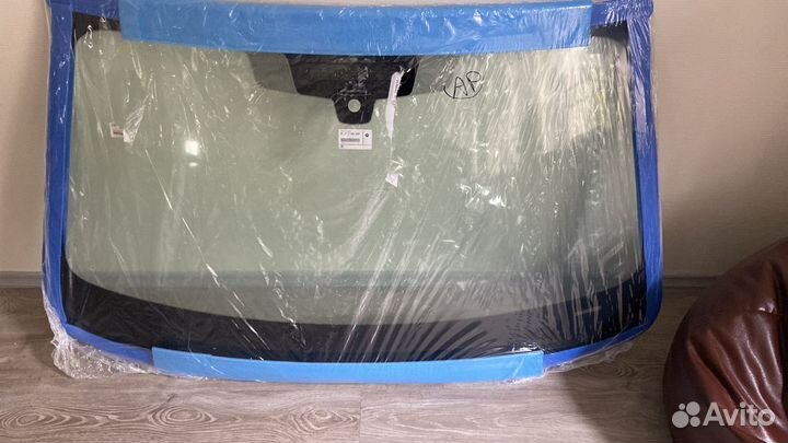 Лобовое стекло BMW 7