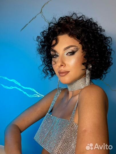 Прически Локоны Волны Макияж Образ в 4 руки