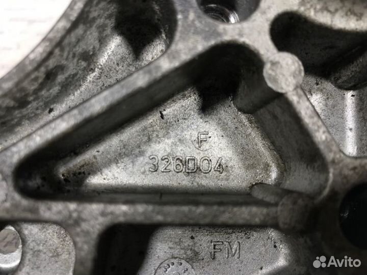 Кронштейн Audi A6