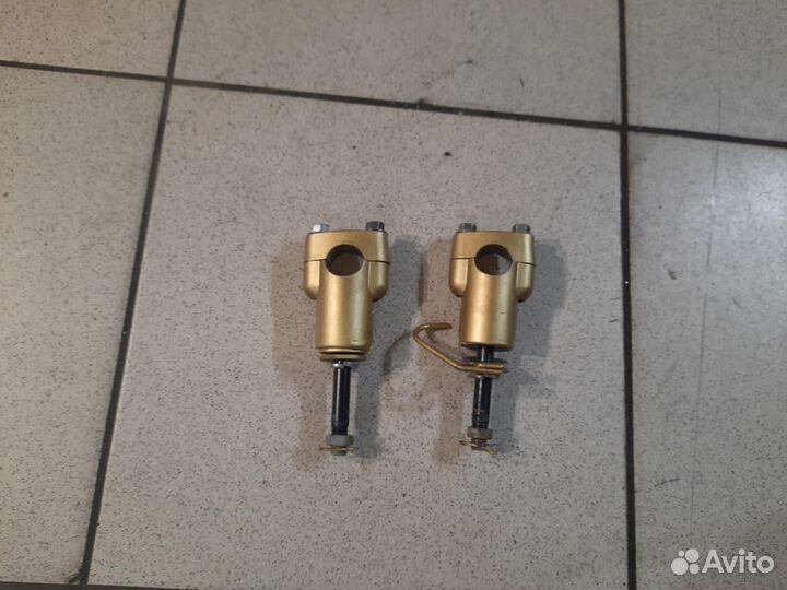 Стойки руля Yamaha XT600Z Tenere 1988