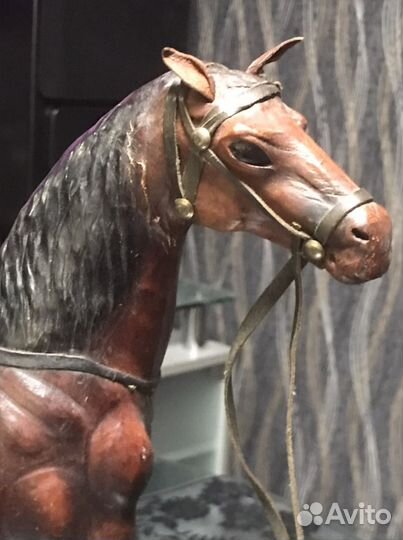 Лошади из кожи