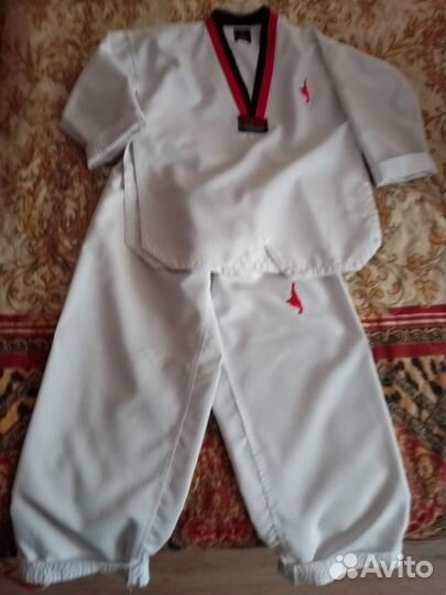 Экипировка для тхэквондо WTF