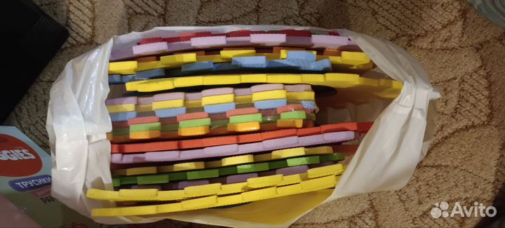 Детский коврик из пазлов