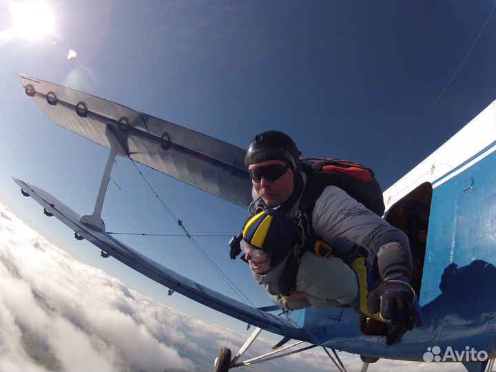 Прыжок с парашютом