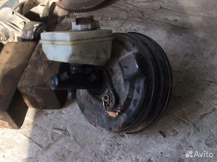 Вакуумный усилитель с гтц mitsubishi montero sport