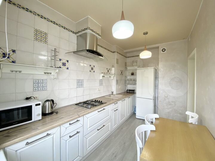 3-к. квартира, 90 м², 3/5 эт.