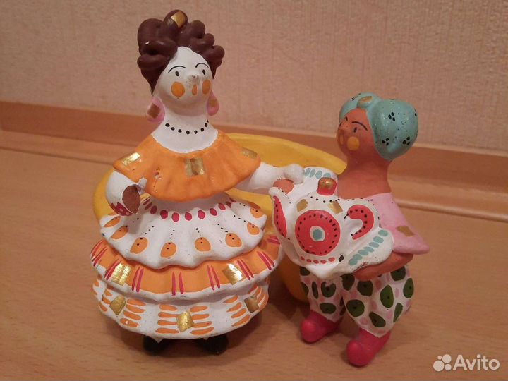 Дымковская игрушка (автор Якимова А.С.) 1998г