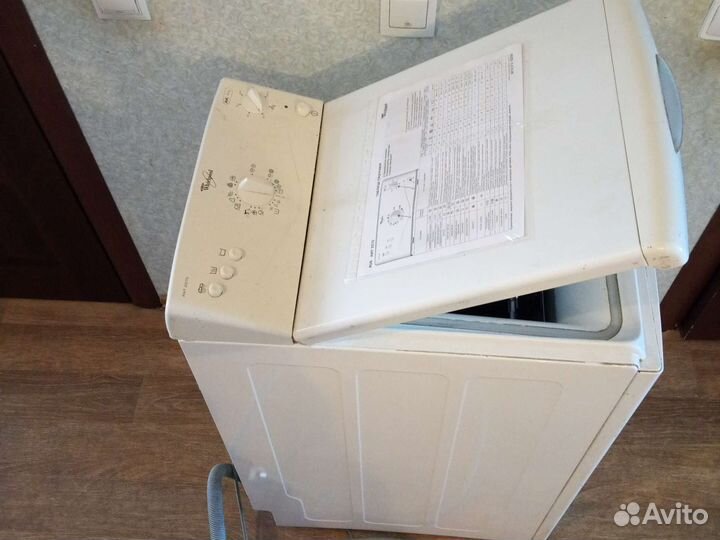 Стиральная машина с вертикальной загрузкой