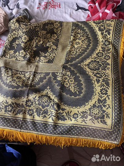 Скатерть жаккардовая гобеленовая с кистями СССР