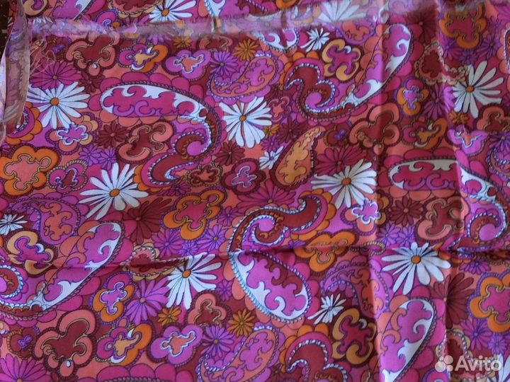 Отрез ткани СССР. Шёлк. Костюмная ткань