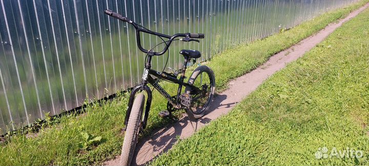 Трюковой велосипед BMX