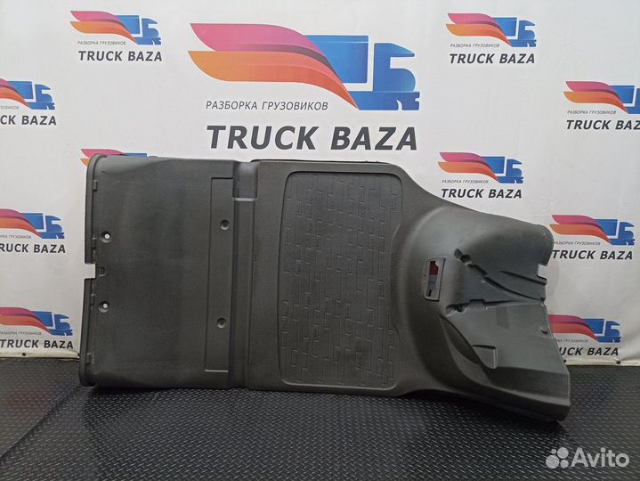 82174762 Напольное покрытие центральное Volvo FH