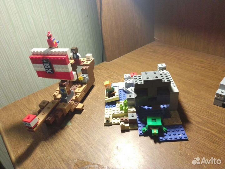 Lego Minecraft 21152