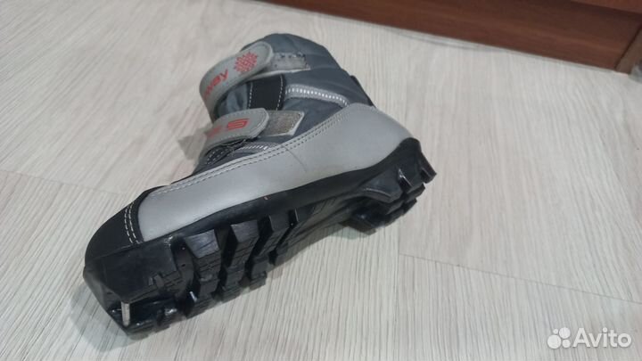 Лыжные ботинки 33-34р