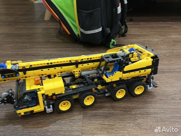 Lego Technic 42108 кран соброный