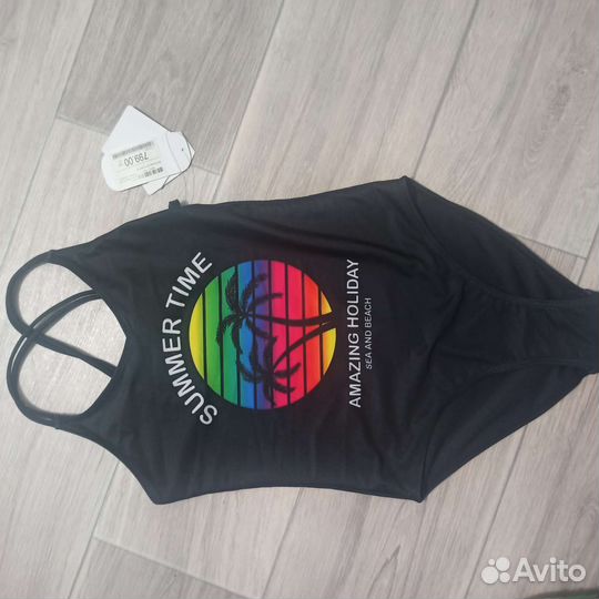 Купальник для девочки новый