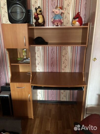 Компьютерный стол