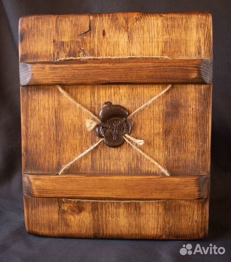 Икона с ковчегом 