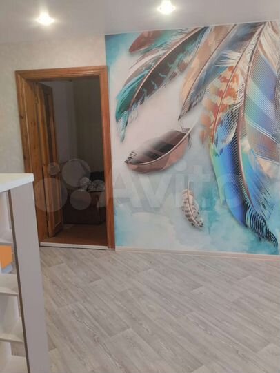 Комната 35 м² в 4-к., 3/5 эт.