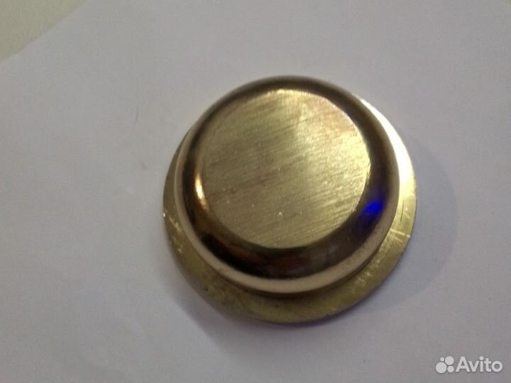 Пепельница латунная