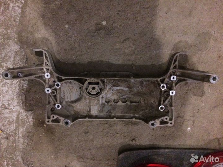 Подрамник передний Volkswagen Tiguan фольцваген ти