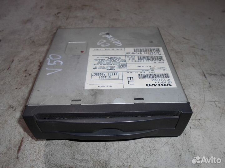 CD проигрыватель Volvo V50