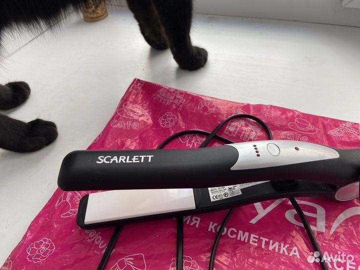 Выпрямитель волос Scarlett SC-064 Black