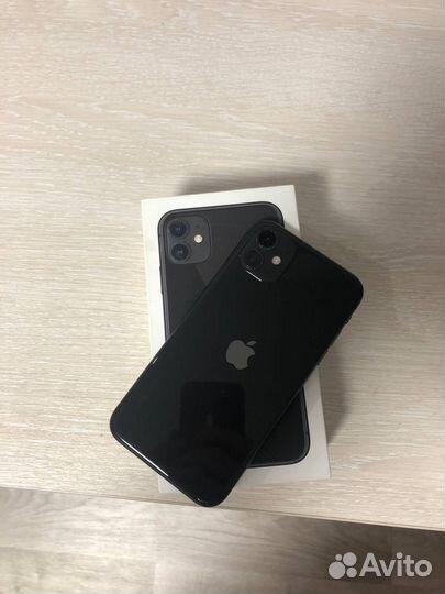 iPhone 11, 64 ГБ