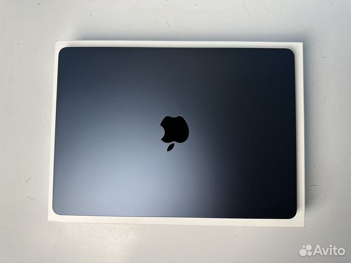 MacBook Air 13 2022 M2 256Gb Midnight, 150 циклов