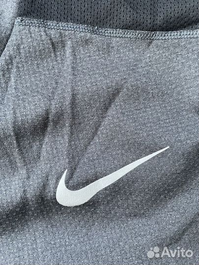 Футболка для бега nike