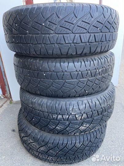 Michelin Latitude Tour HP 215/65 R16