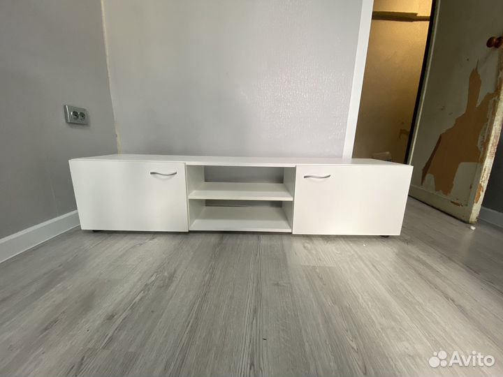 Тумба под тв белая