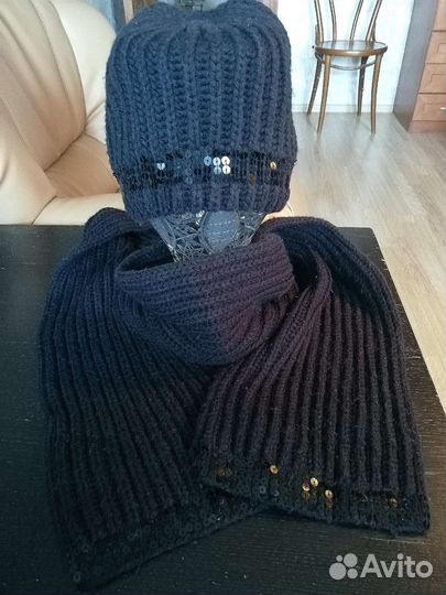 Шапка и шарф женский. Италия