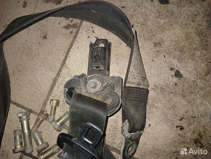 Ремни безопасности Volkswagen Caravelle t4