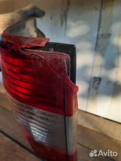 Задний левый фонарь на УАЗ патриот