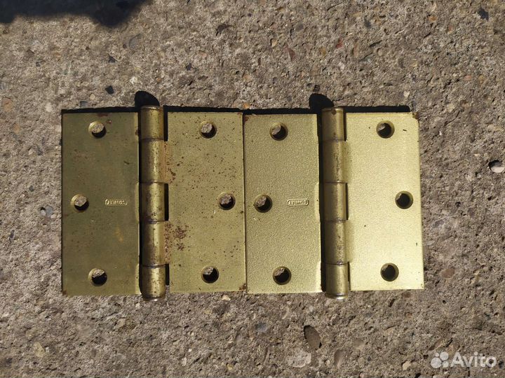 Петли для дверей